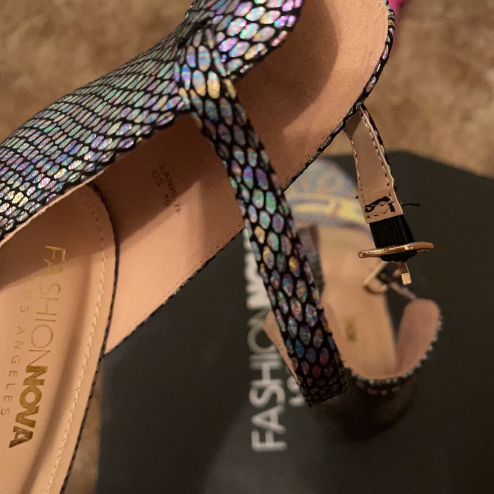 Heels - Picture 7 of 9